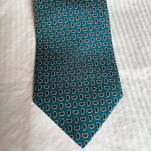 Brooks Brothers Tie - Picture 3 of 5